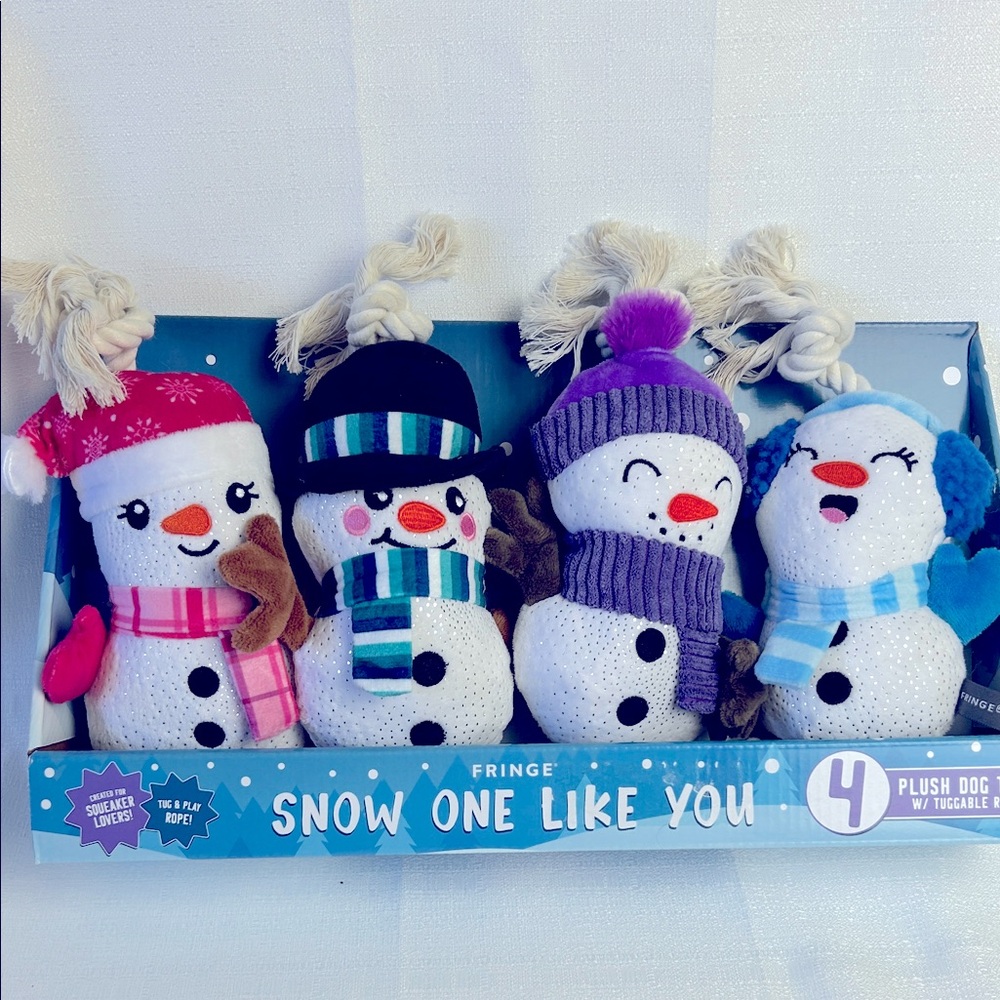 Set of 4 Squeaky Plush Dog Toys! Fringe Snow One Like You Cute Snowman Set NEW!